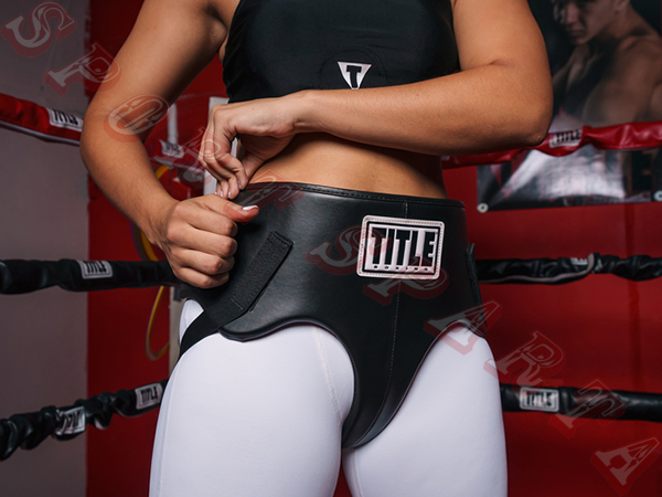 КУПИТЬ Женский бандаж для защиты паха TITLE Boxing Female No-Foul Protector 2.0 купити